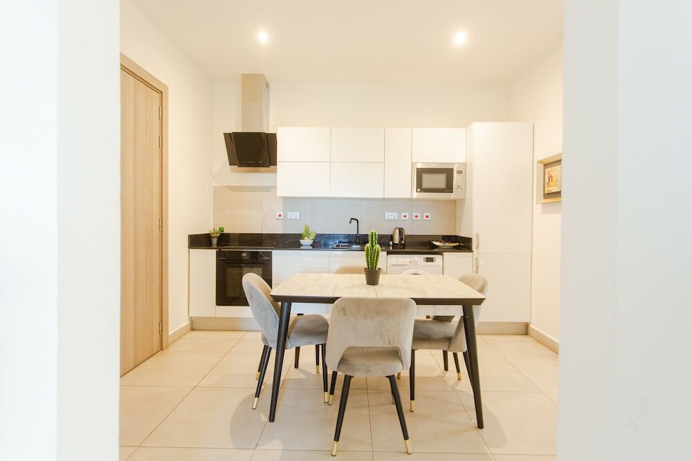 Фото Accra Luxury Apartments at Pine Court