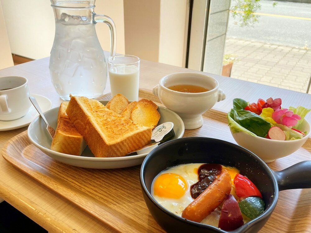 Фото Shin Osaka Station Hotel