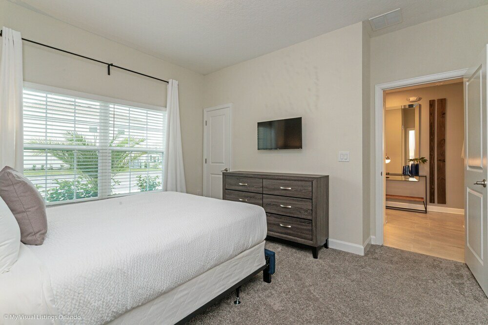 Фото Modern Townhome W/private Pool & Free Water Park!