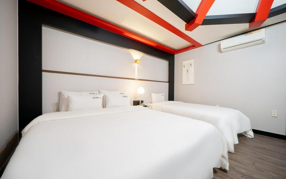 Фото Hotel Uk Seomyeon Busan