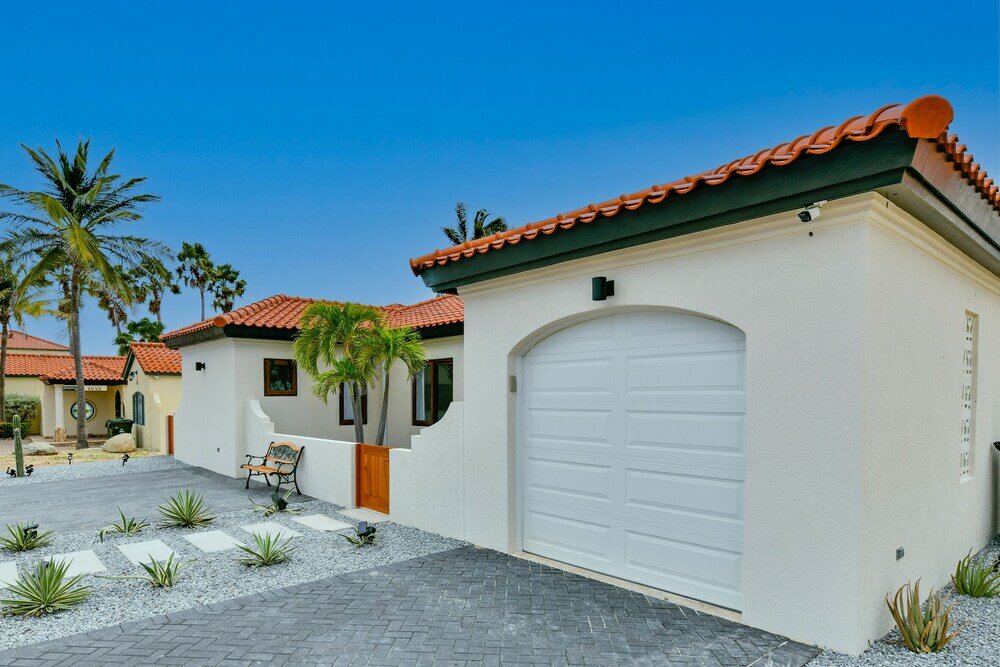 Фото Newly Remodeled 5-bedroom 5-bath in Tierra del Sol!