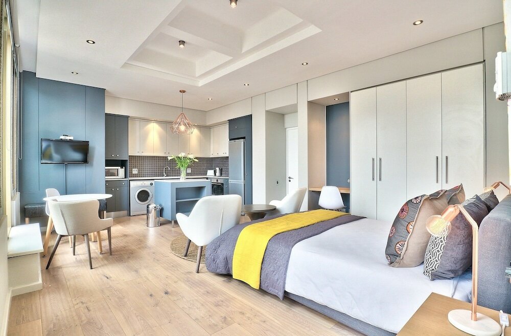 Фото 1008 Cartwrights Corner