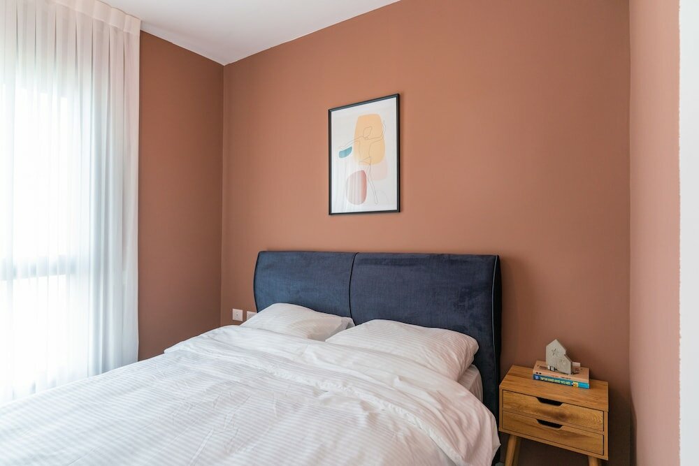 Фото Bright Sunny Holiday Home with Sea Views