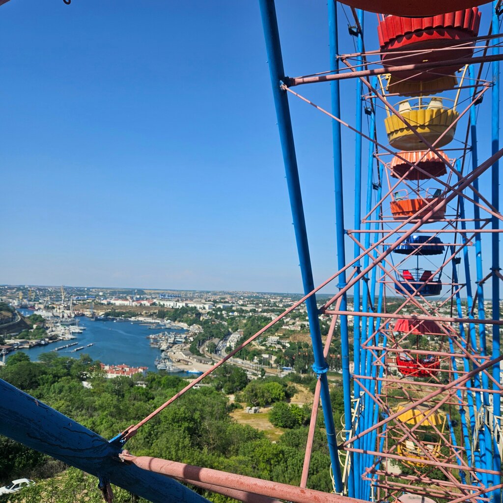Amusement ride Колесо обозрения, Sevastopol, photo