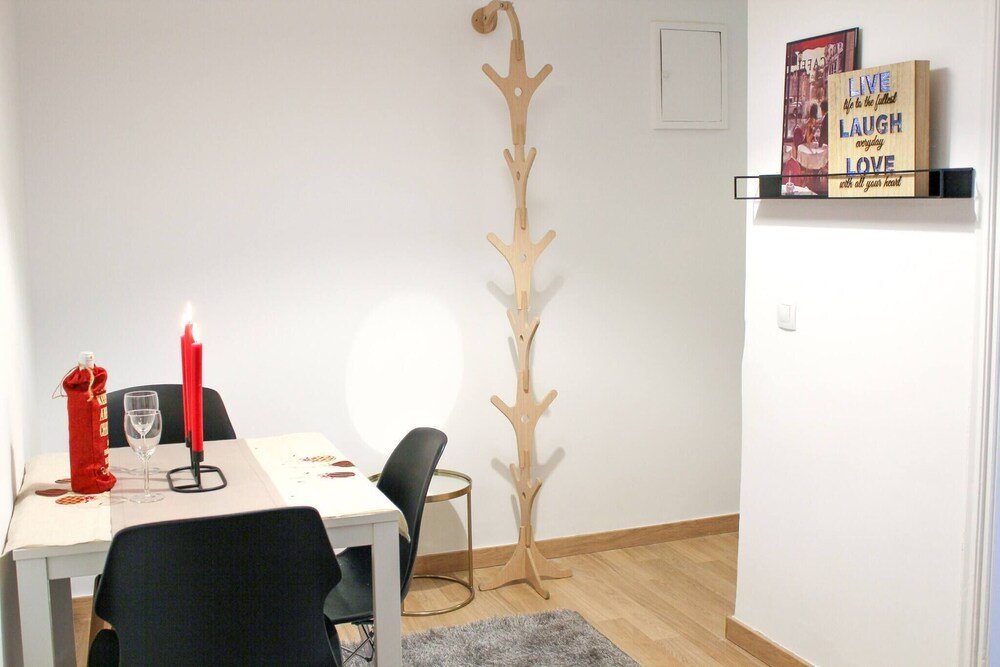 Фото Outstanding One Bedroom Flisvos Apartment