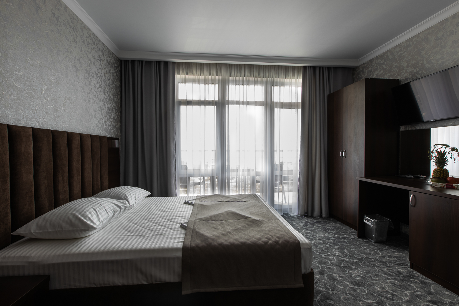 Фото Фемили отель