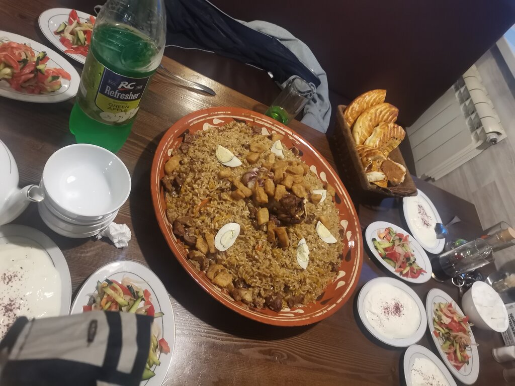 Cafe Kafe Khalyal Sogdiana Uzbekskoy kukhni, Tyumen, photo