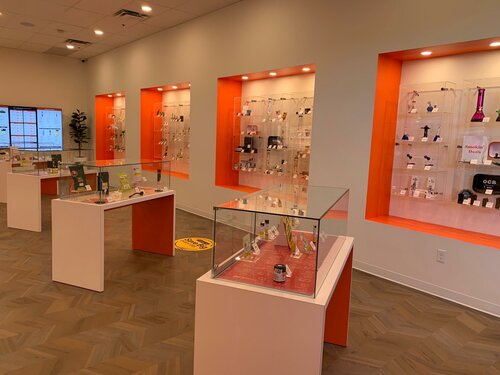 Fire & Flower Cannabis Co. Portage La Prairie Royal Plains Weed store, vape  shop, Portage la Prairie, 2352 Sissons Dr, 5B  Yandex Maps