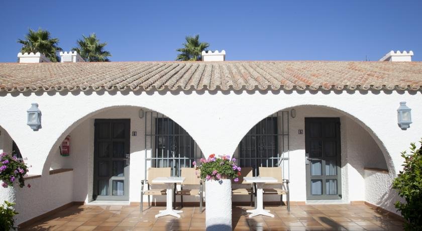 Фото Playa De La Luz Hotel