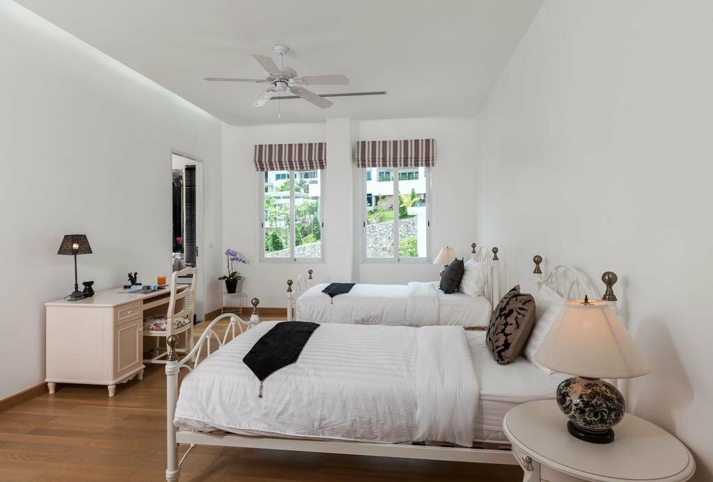 Short-term housing rental Seaview Penthouse with Private Pool, Phuket Province, photo