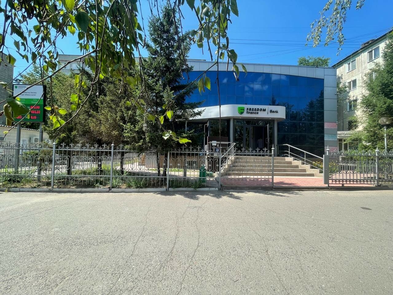 Тәтесі мүйізді порно