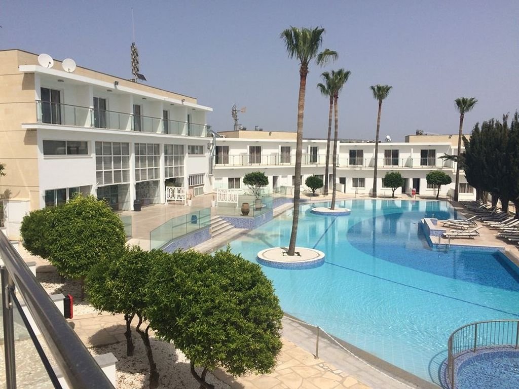 Фото Отель Fedrania Gardens