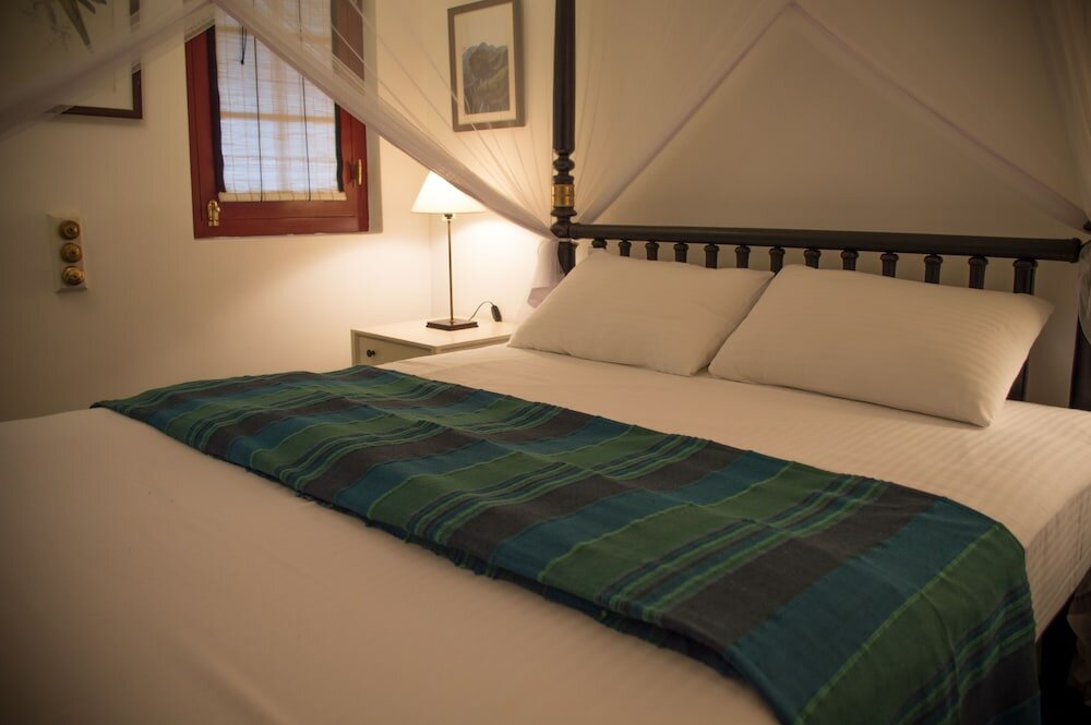 Фото Royal Bar & Hotel