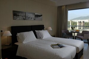 Гостиница The Athens Gate Hotel