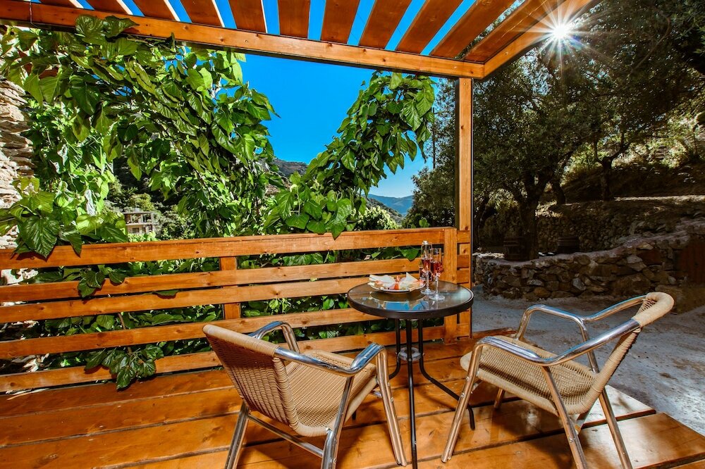 Фото Traditional Apartments Elafos