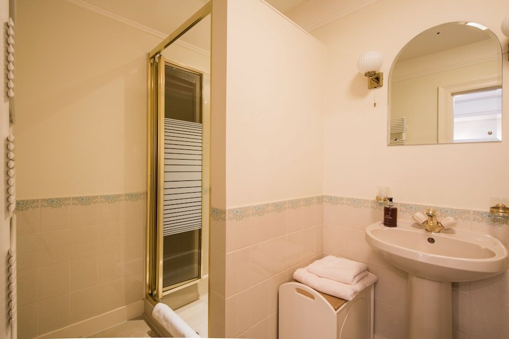 Фото The Redgarth