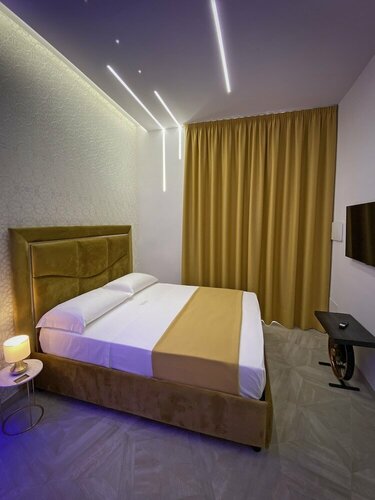 Twin Towers Naples Luxury