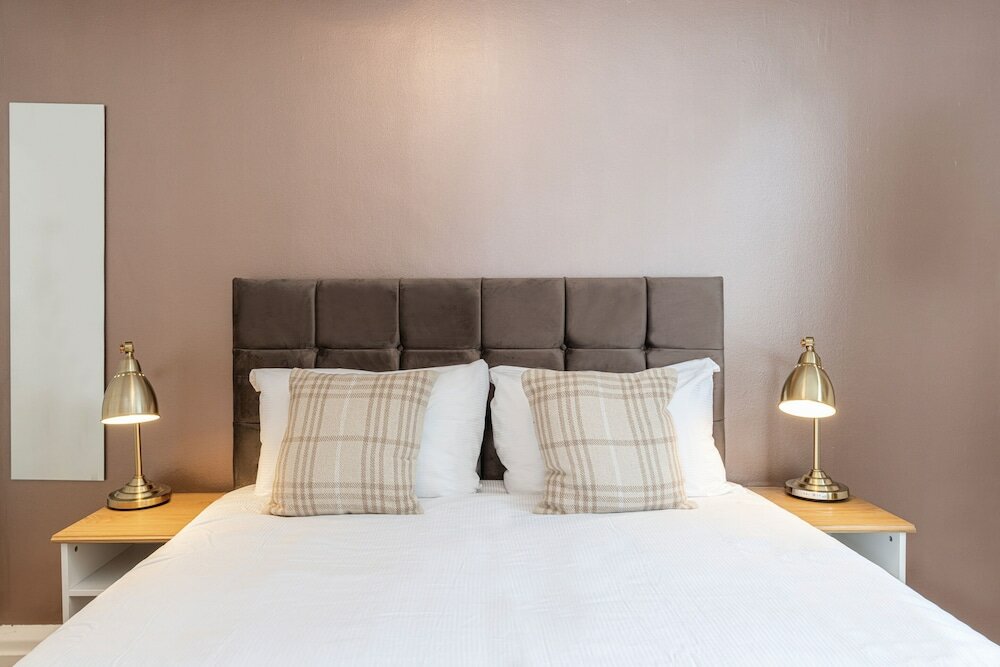 Фото Lovely Apartments in Landward Court