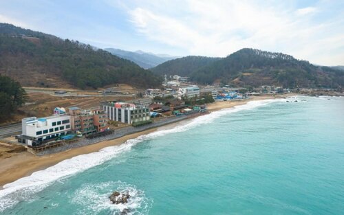 Гостиница Yeongdeok Blue Ocean Tourist Pension