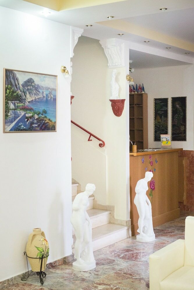 Фото New Pantheon