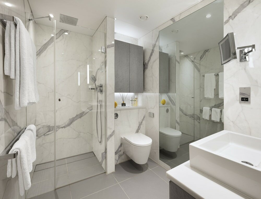 Фото Отель Tower Suites by Blue Orchid