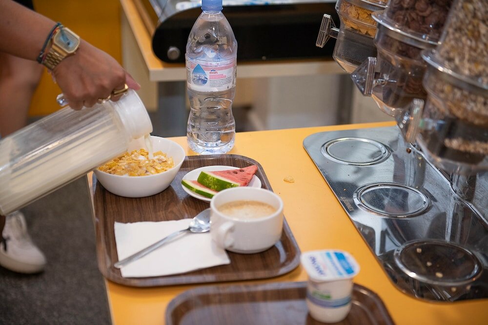 Фото Auberge de Jeunesse Hi Nice - Les Camélias