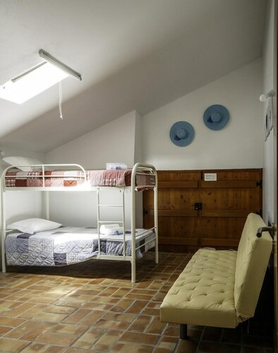 Гостиница Casa do Merend rio in Biscoitos