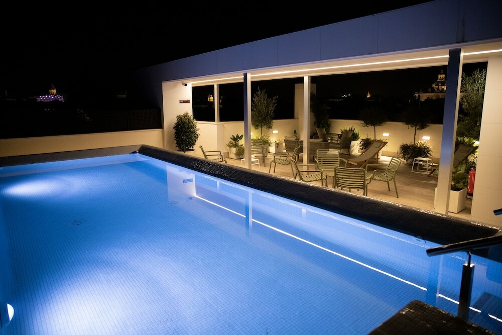 Фото NQn Aparts & Suites Sevilla