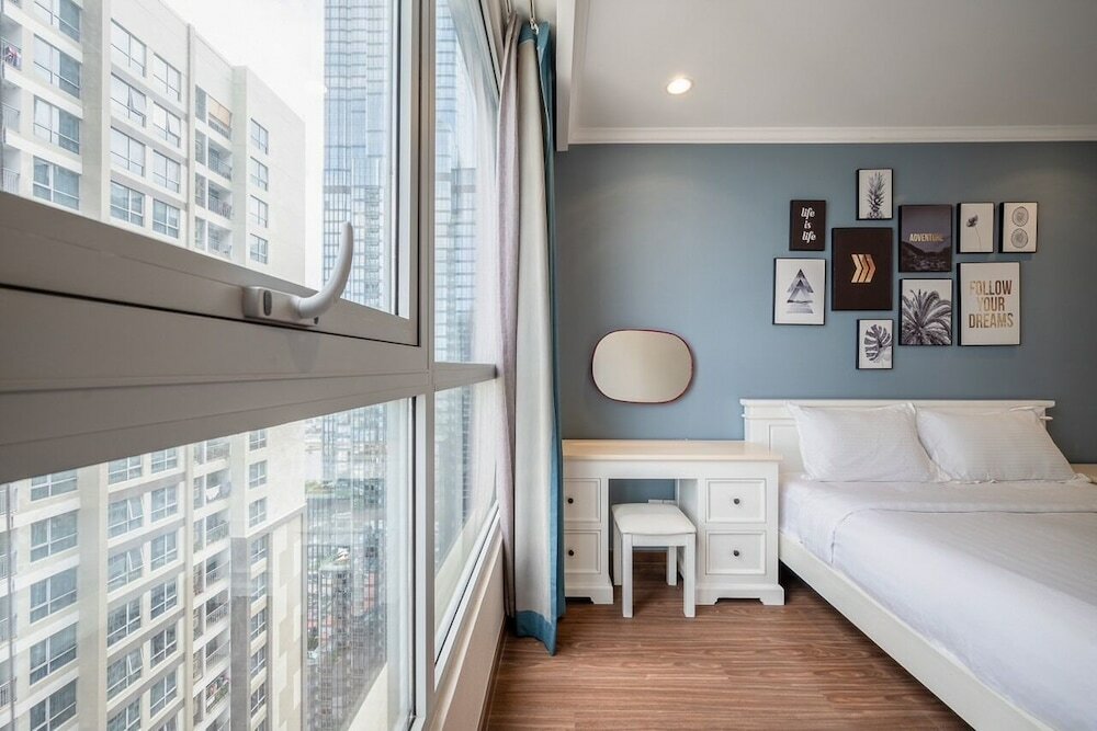 Фото Luxury Landmark - Linh's Apartment