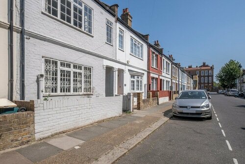 Luxury 3 Bedroom 2 Bathroom House Fulham