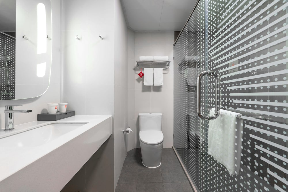 Фото Ibis Dalian Yida Spring Field Hotel