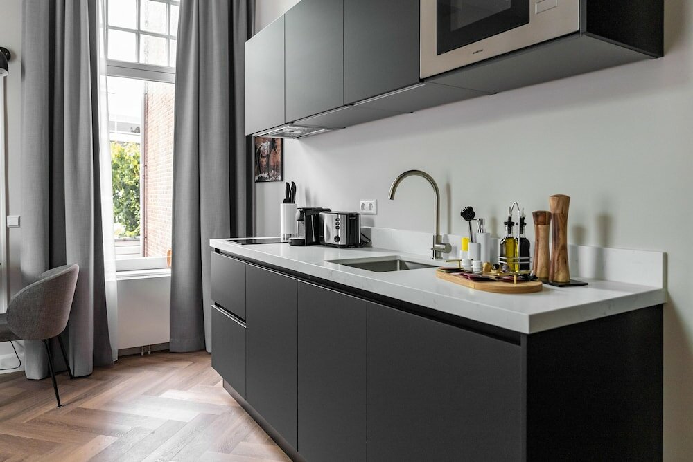 Фото Limehome Den Haag Keizerstraat