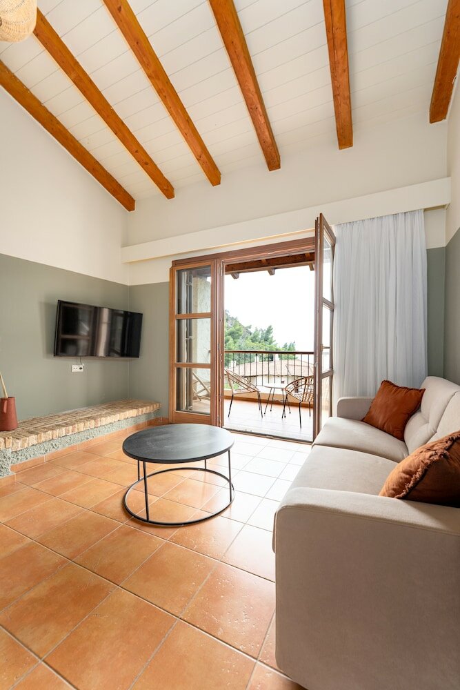 Фото Selina Kaminos Evia