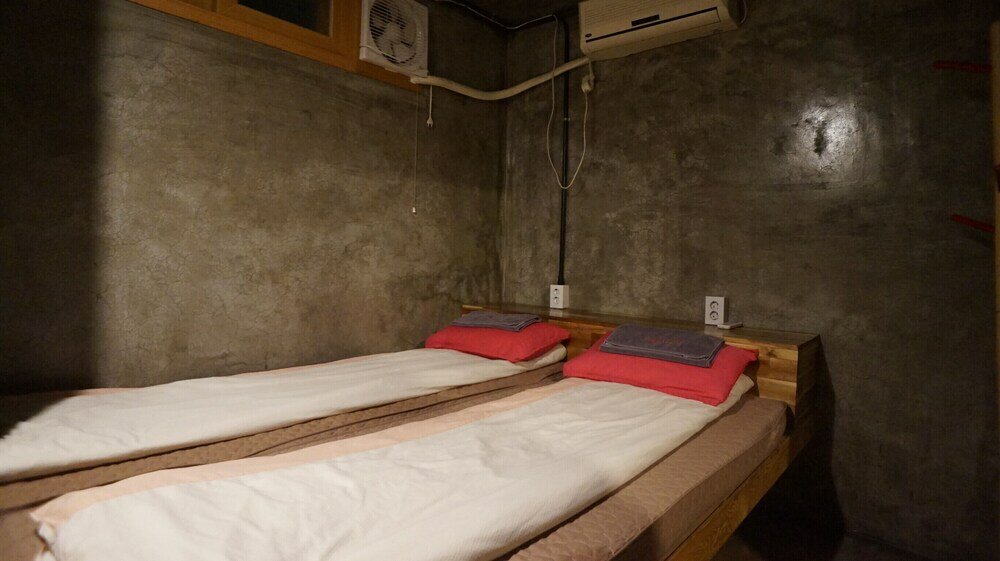 Фото Guesthouse H