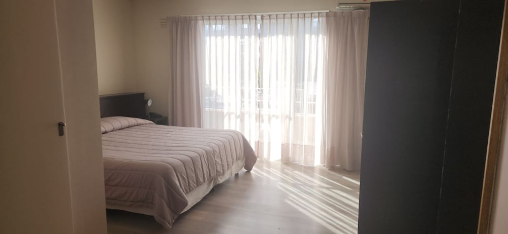 Фото Dakar Hotel