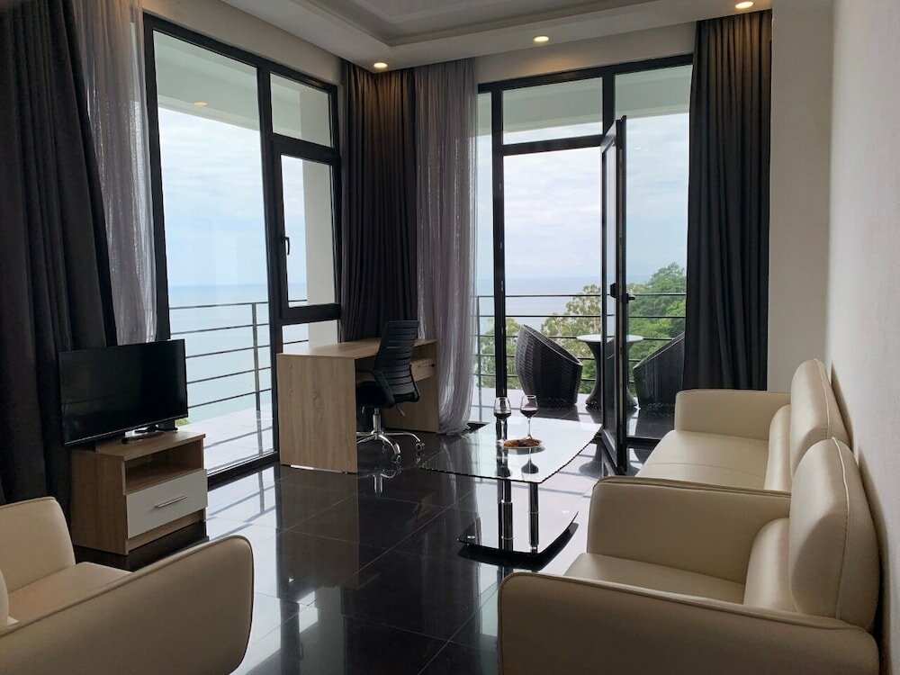 Фото Hotel Hills Kvariati