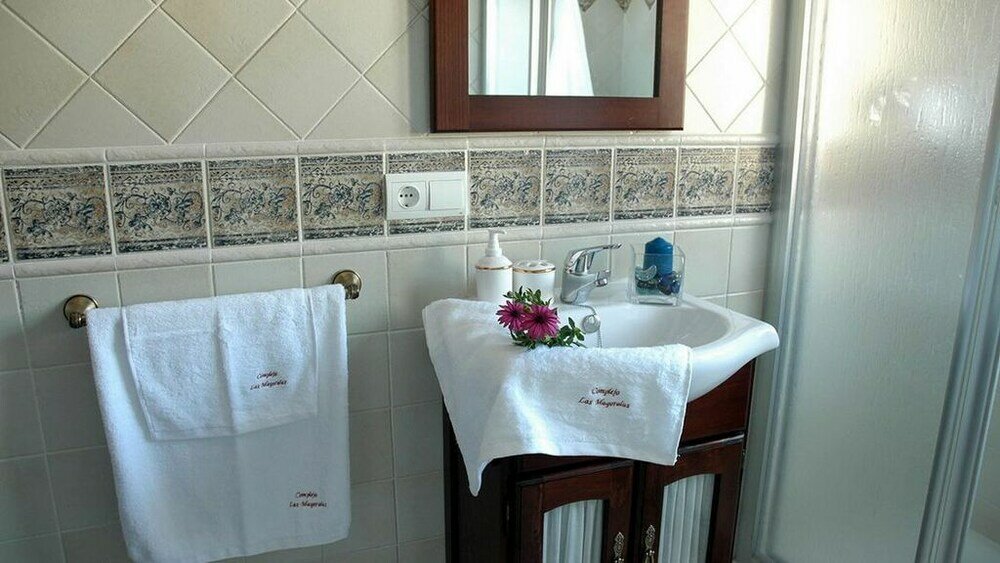 Фото Las Mayoralas