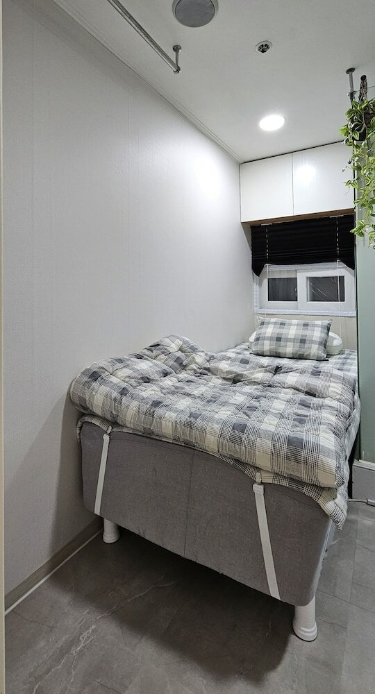 Фото Snowflower Guesthouse