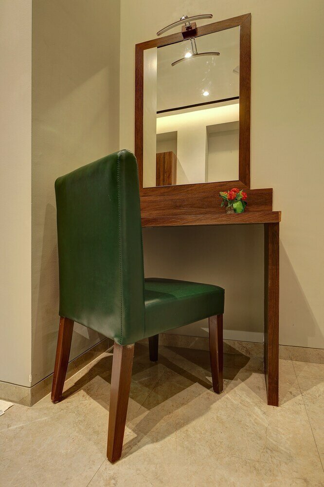 Фото StayBird - Fortune House Business Hotel