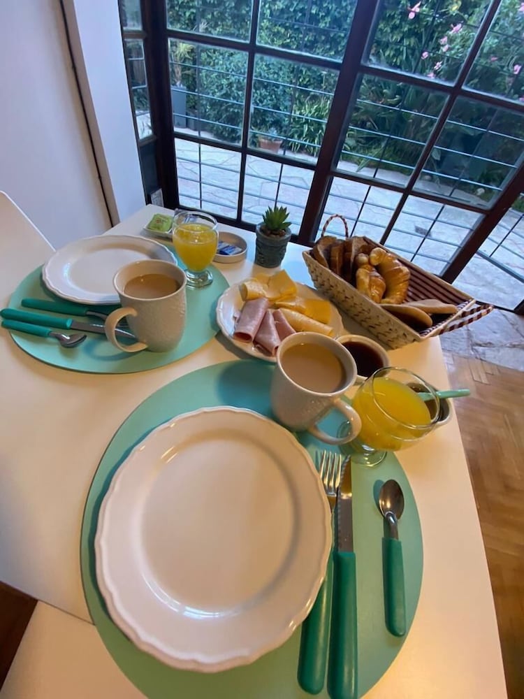 Фото Casabella Bed & Breakfast