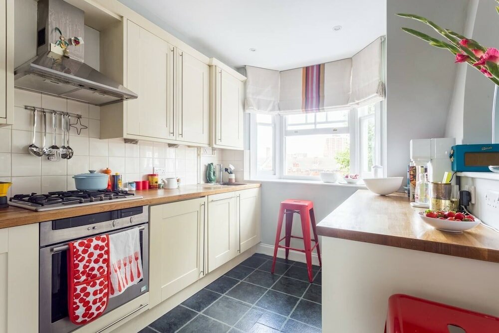 Фото Delightful 1 bed Apartment in Shepherd's Bush