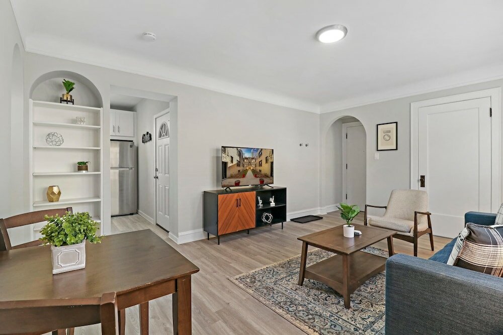 Фото Appealing Montrose 1br in Portage Park