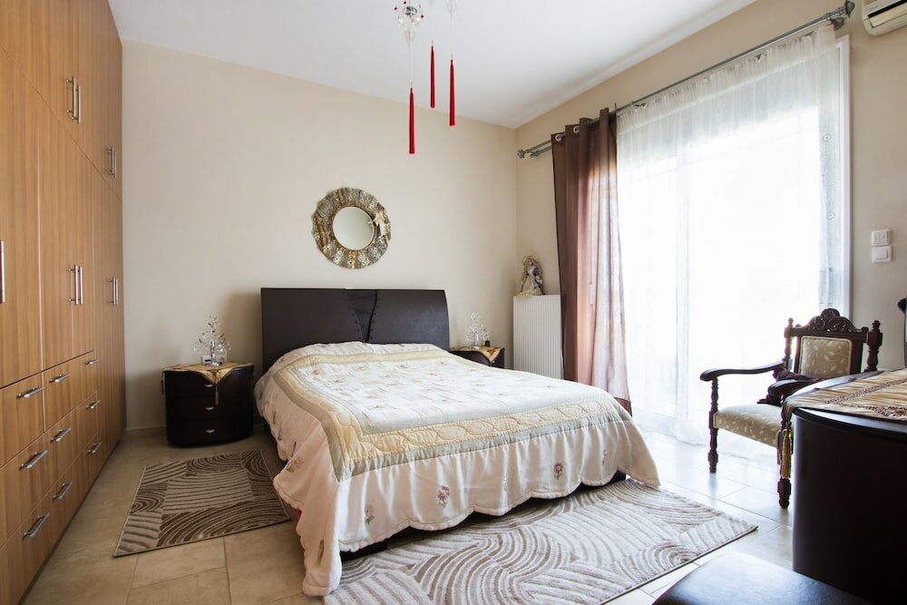 Фото 2Floor Apartment