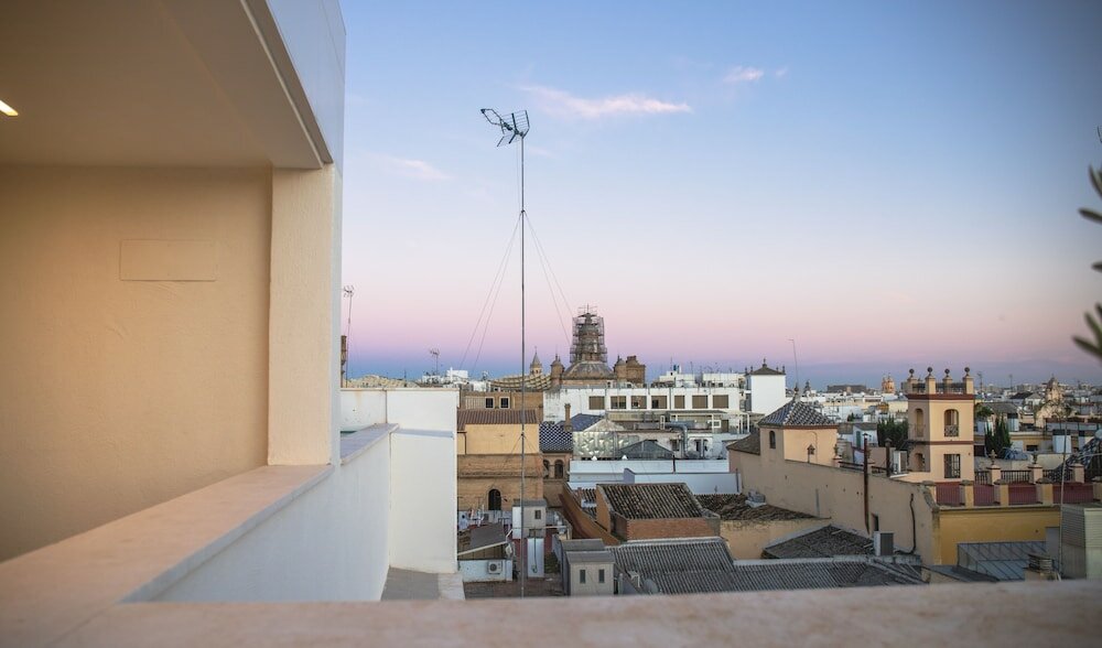 Фото NQn Aparts & Suites Sevilla