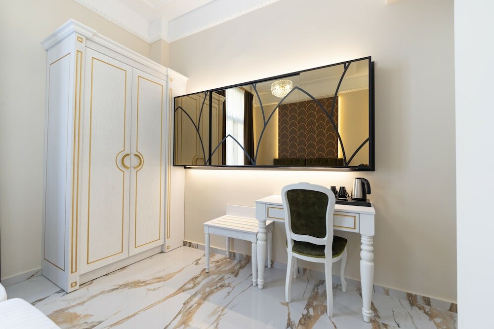 Фото Modern Luxury Hotel