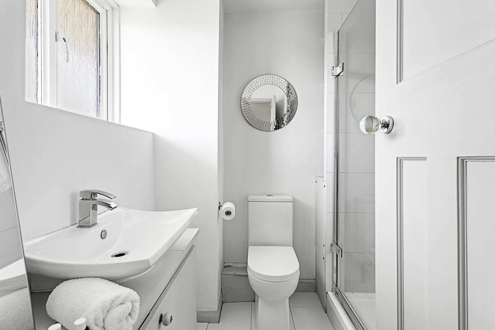Фото 1-bed London Bliss: Putney Gem