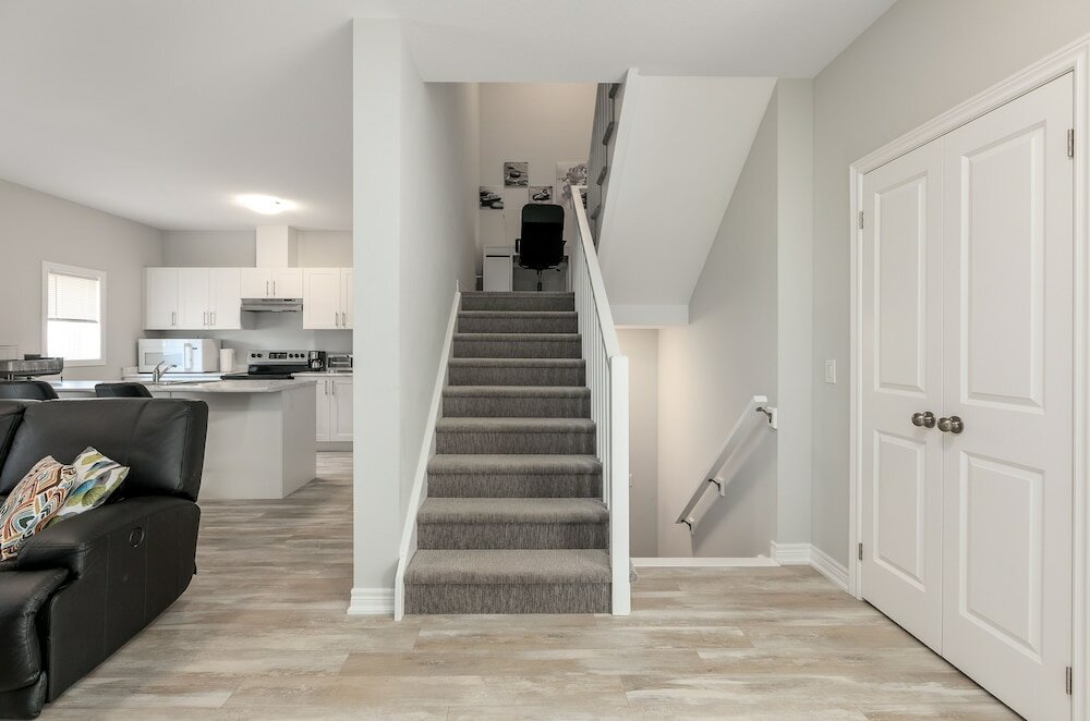 Фото Luxury Entire house mins Niagara falls & Brock uni