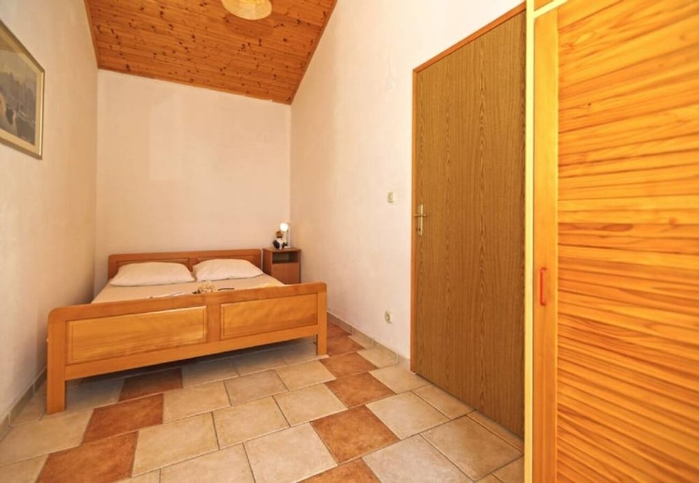 Фото Josip - 100 m From Beach - A5