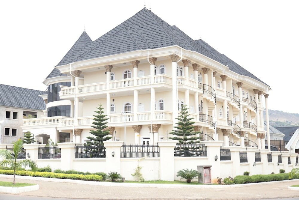 Фото Edmudian Court Luxury Apartments