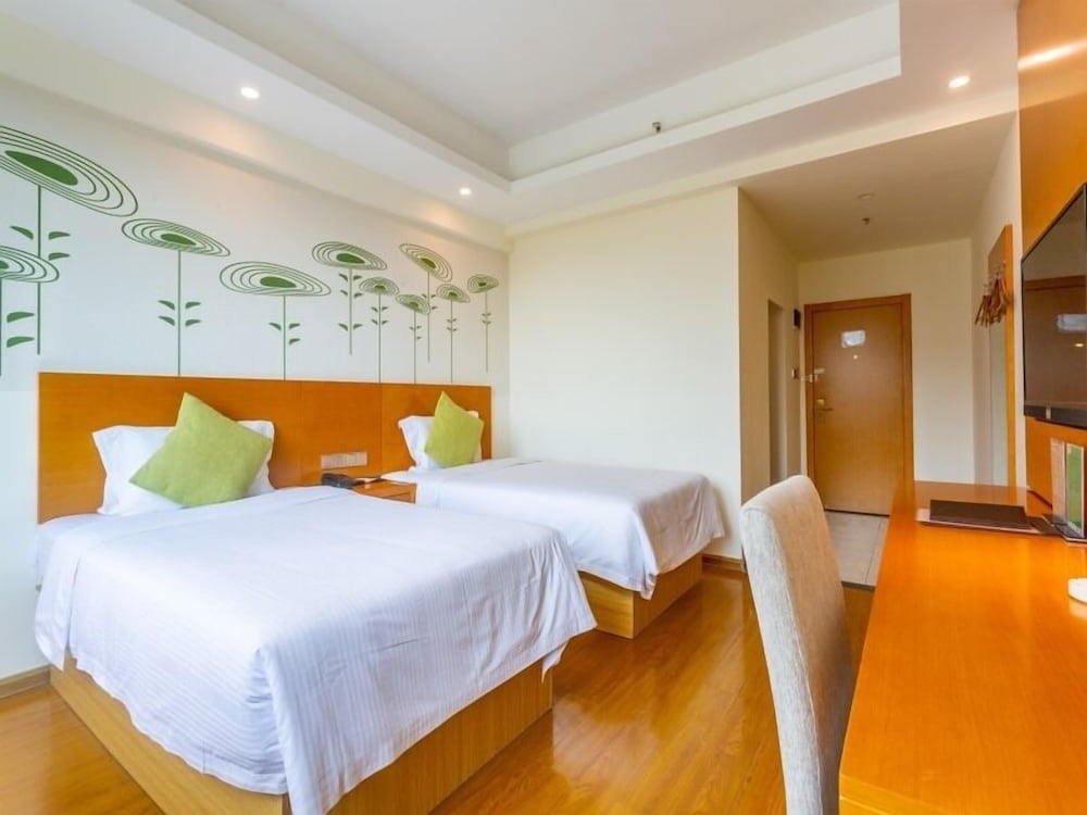 Фото GreenTree Alliance Sanya Jiyang District Yalongwan Road Hotel